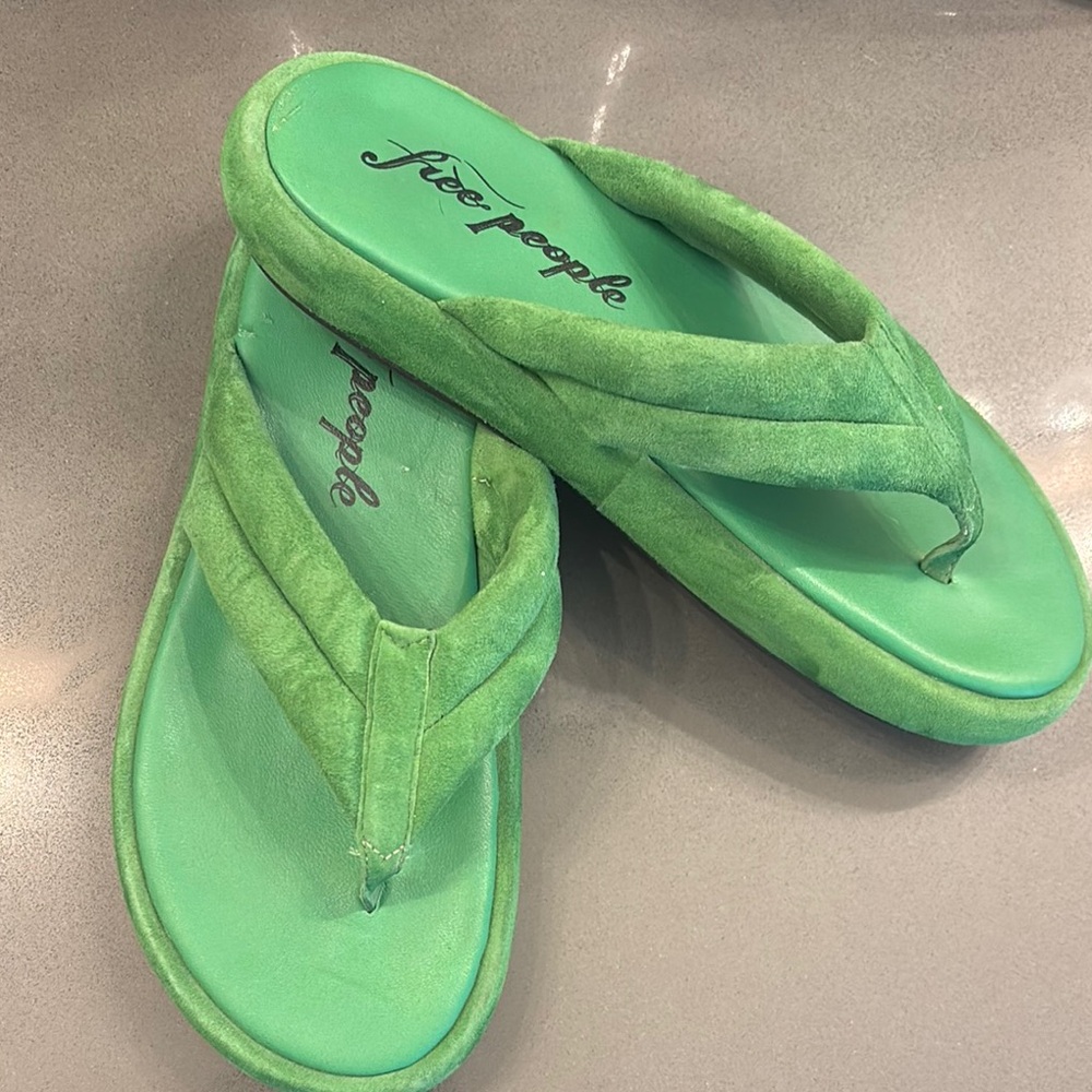 Free People Green Women's Wonderland Thong Sandals